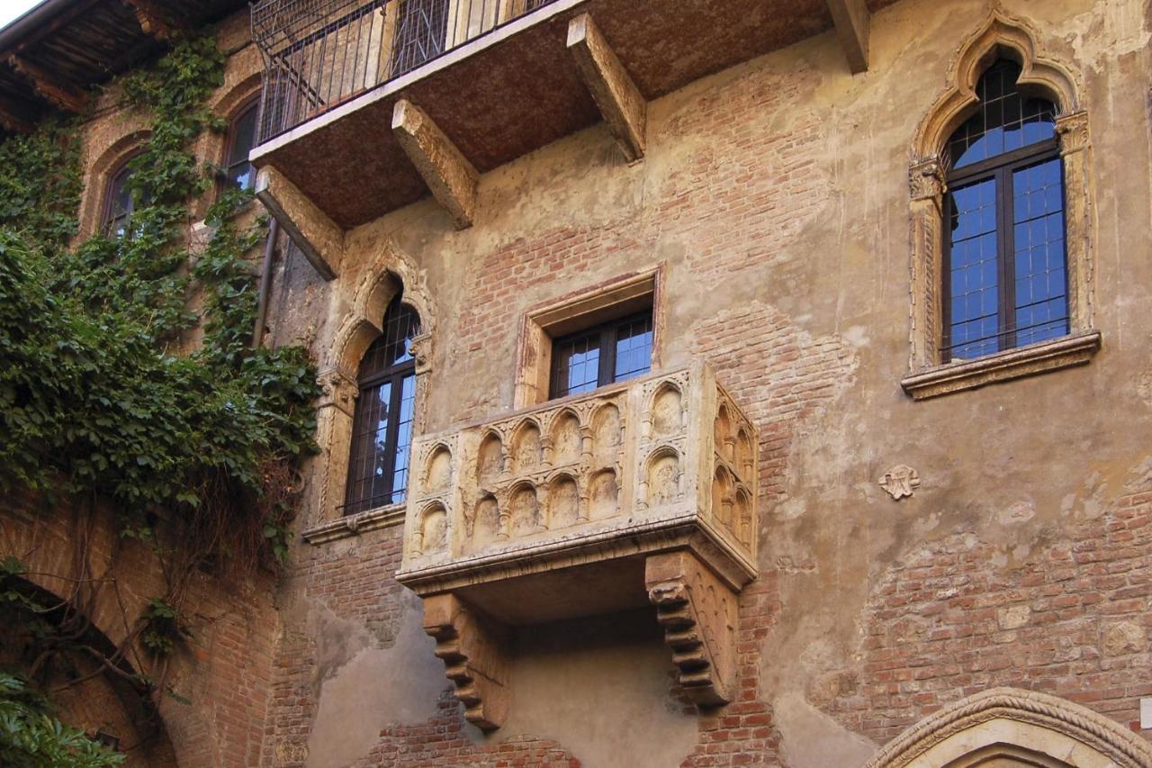Vitti'S Home Verona 4 - Apartment Екстер'єр фото